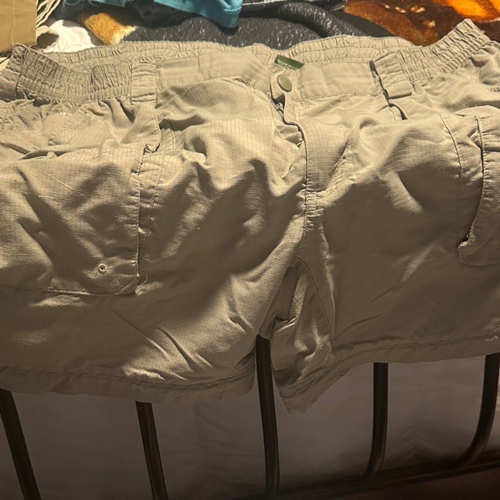 Field & Stream Tan Cargo Shorts